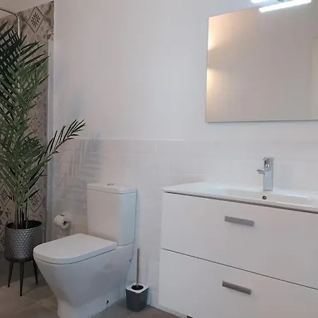 Pequeno A Solo 150 Metros Del Mar. Apartment Costa Teguise